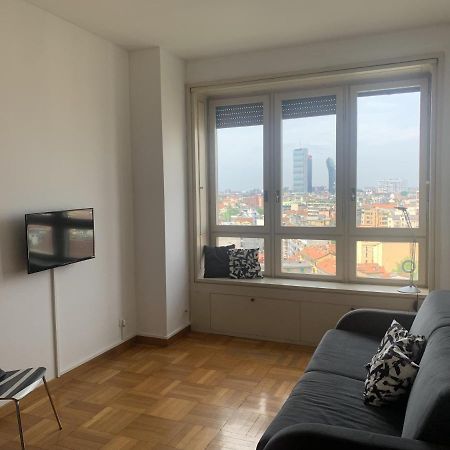 Monolocale Con Vista Su Milano Apartment Ngoại thất bức ảnh