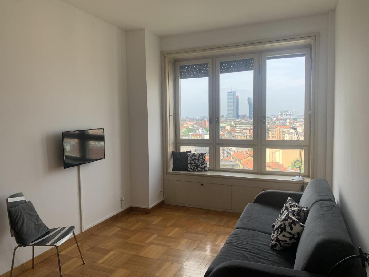 Monolocale Con Vista Su Milano Apartment Ngoại thất bức ảnh