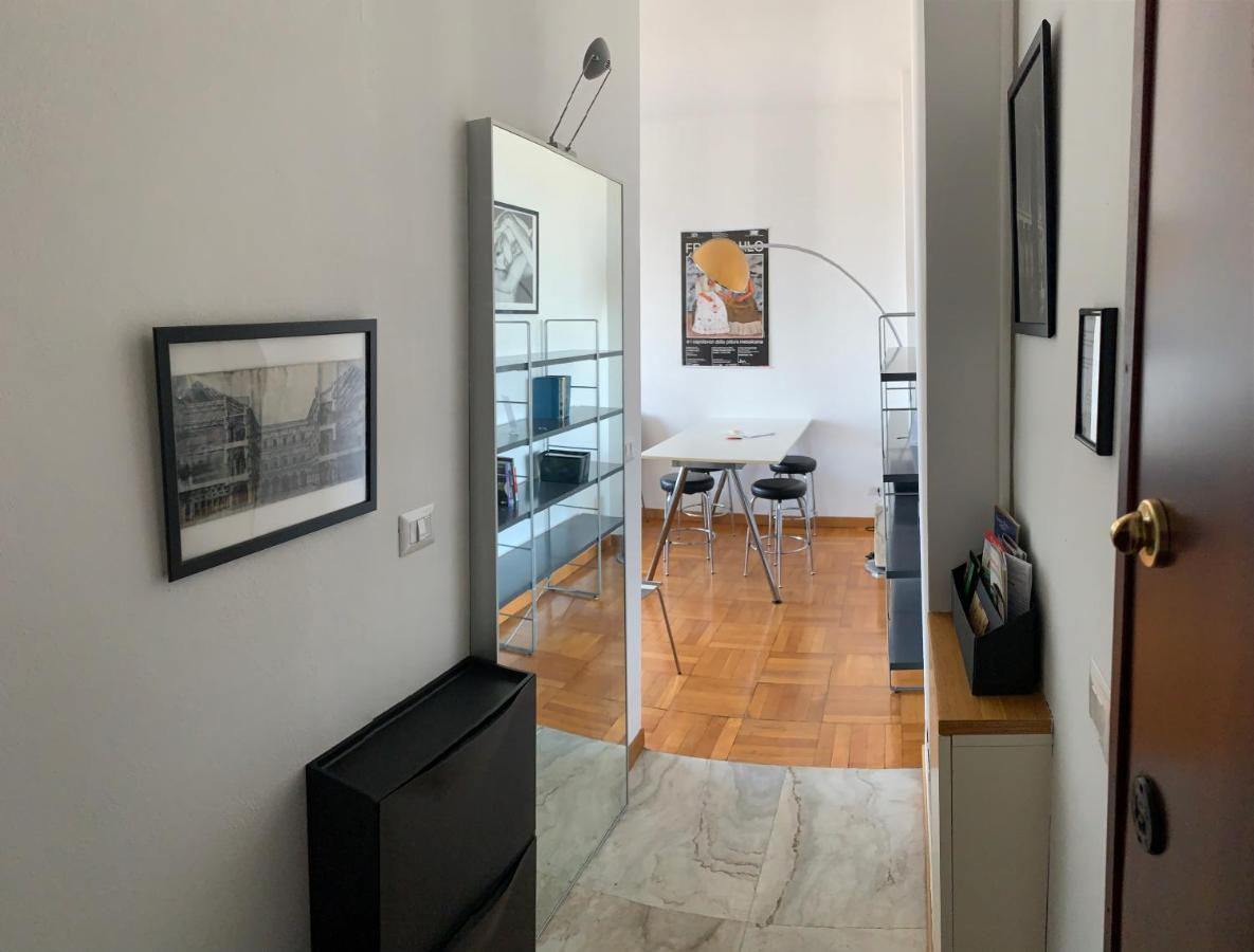 Monolocale Con Vista Su Milano Apartment Ngoại thất bức ảnh