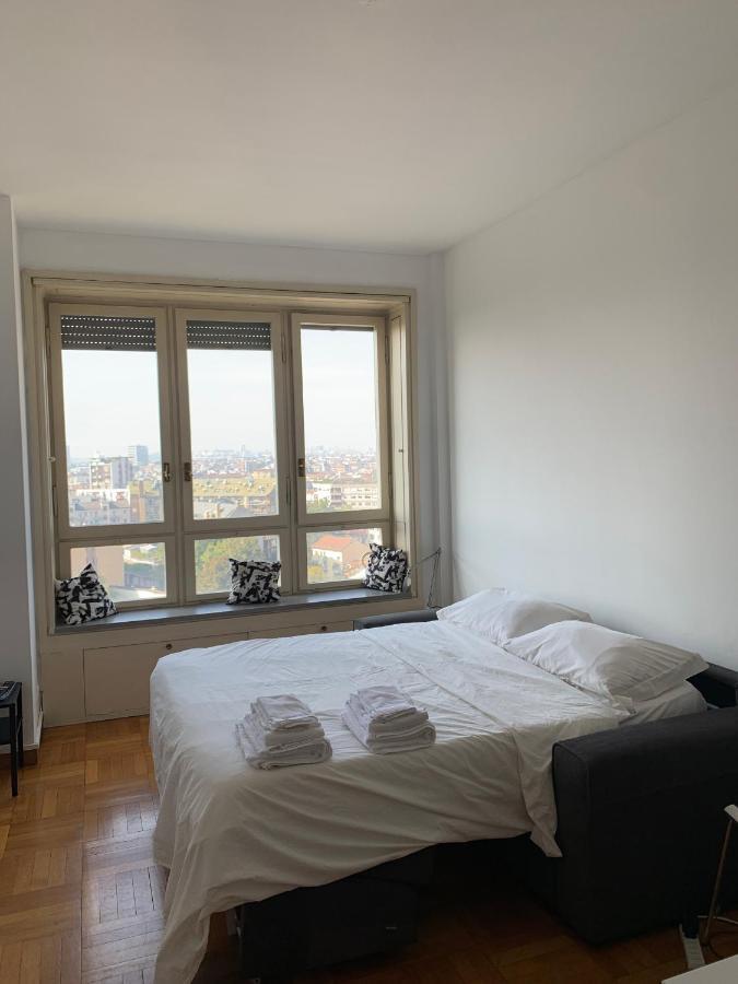 Monolocale Con Vista Su Milano Apartment Ngoại thất bức ảnh