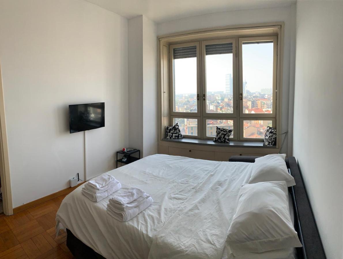 Monolocale Con Vista Su Milano Apartment Ngoại thất bức ảnh